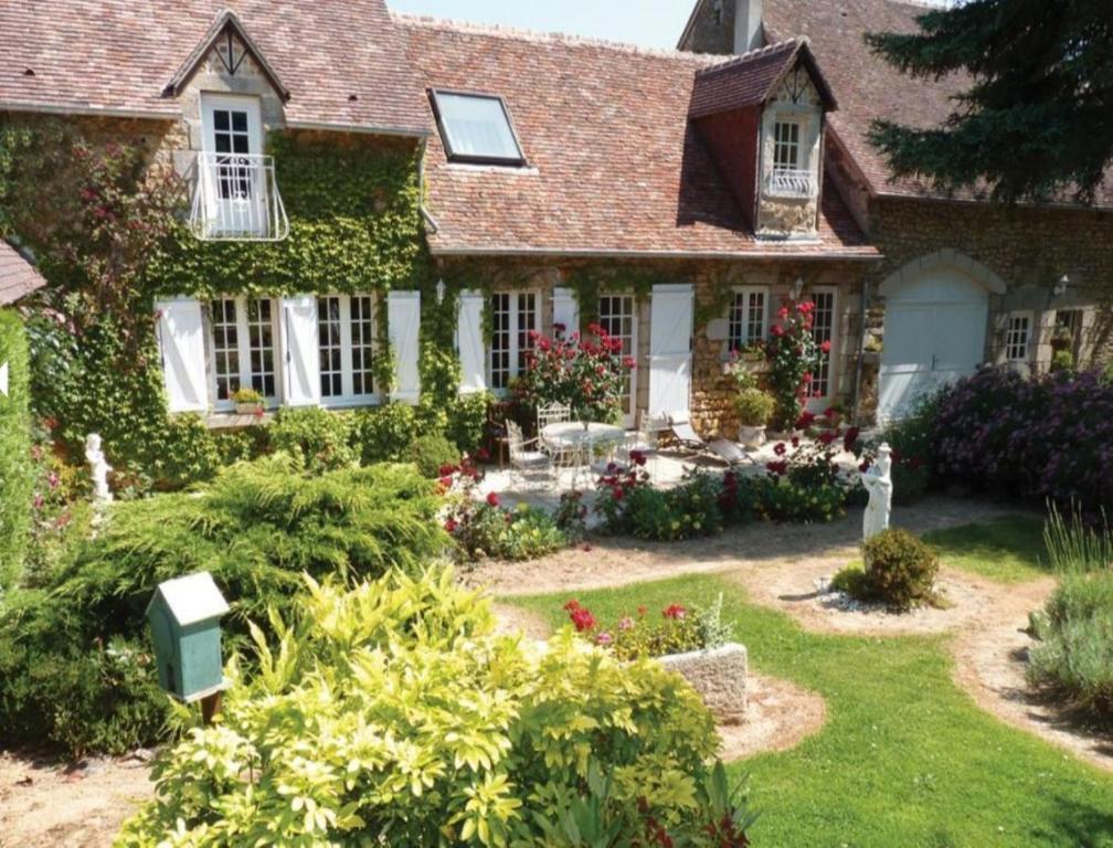 7 , Le Haut Montraye Pace  Exterior photo
